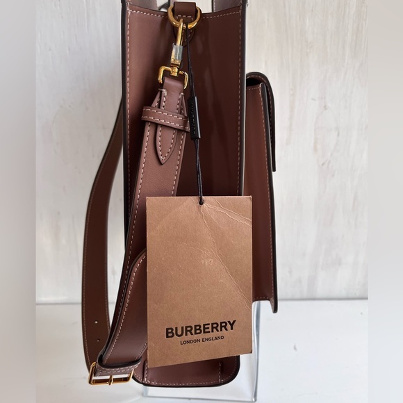 🔴SOLD🔴 BURBERRY Medium Pocket Logo Canvas and Leather Tote - Picture 7 of 16